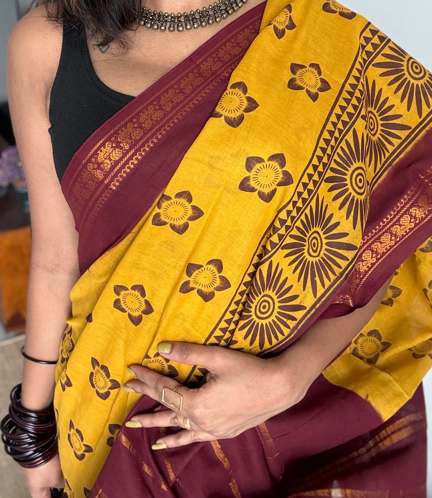 Yellow with maroon, motif printed, kattuchayam dyed madurai sungudi cotton saree - YCCOTNMSFE74