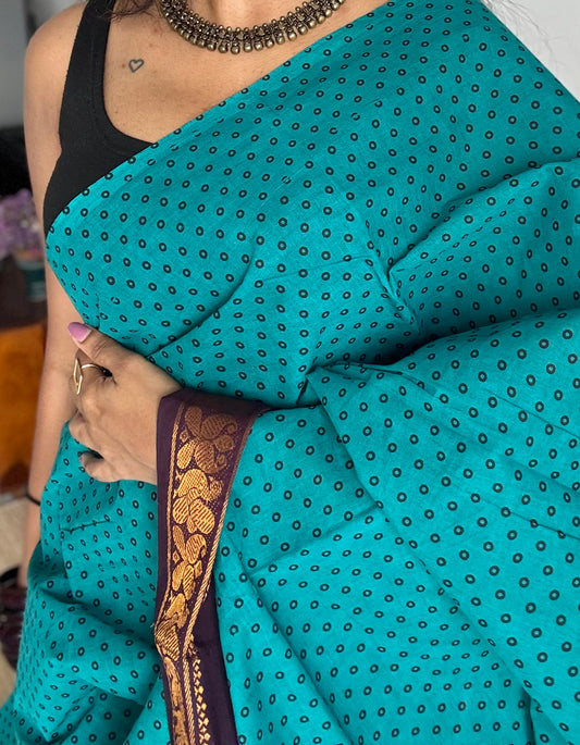 Dark cyan with purple brown, kattuchayam dyed madurai sungudi cotton saree - YCCOTNMSFE07