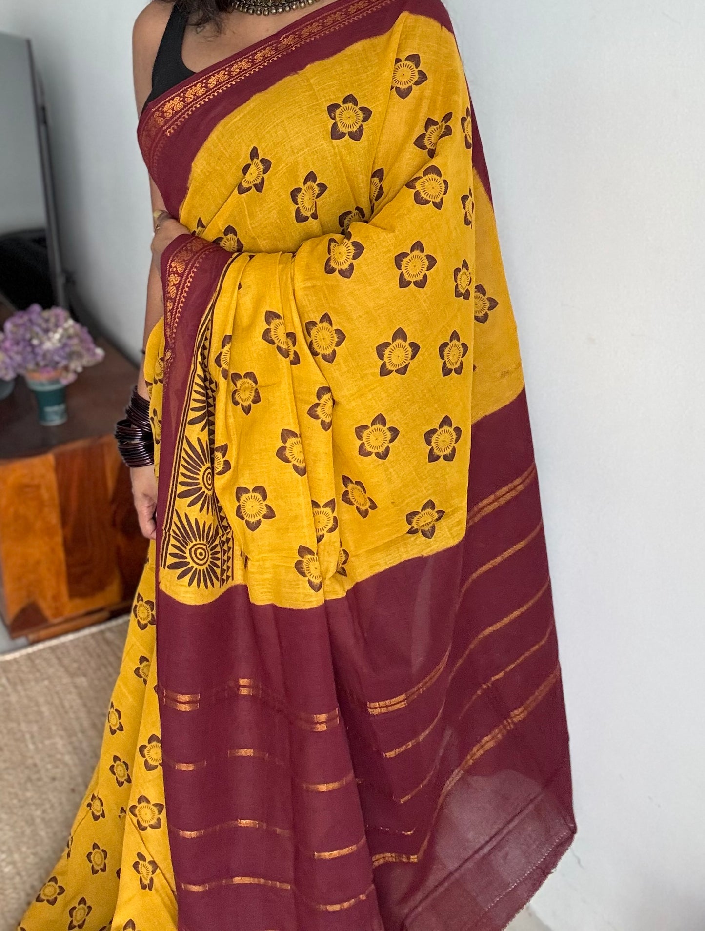 Yellow with maroon, motif printed, kattuchayam dyed madurai sungudi cotton saree - YCCOTNMSFE74
