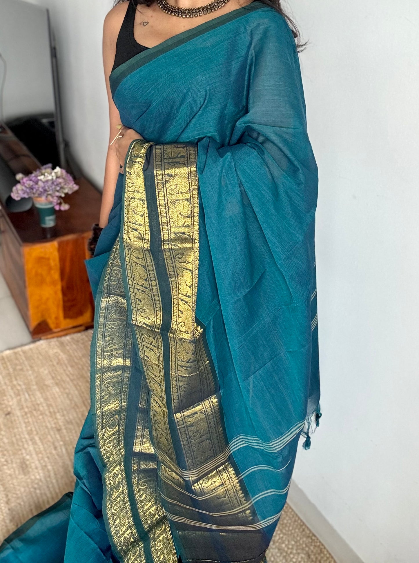 Blue with green wide contrast border, kanchi cotton - YCCOTNKCDE83