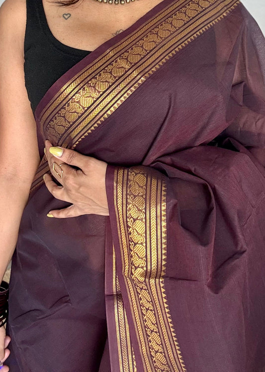Chettinad cotton saree in brown with peacock zari motif border - YCCOTNJUCC11