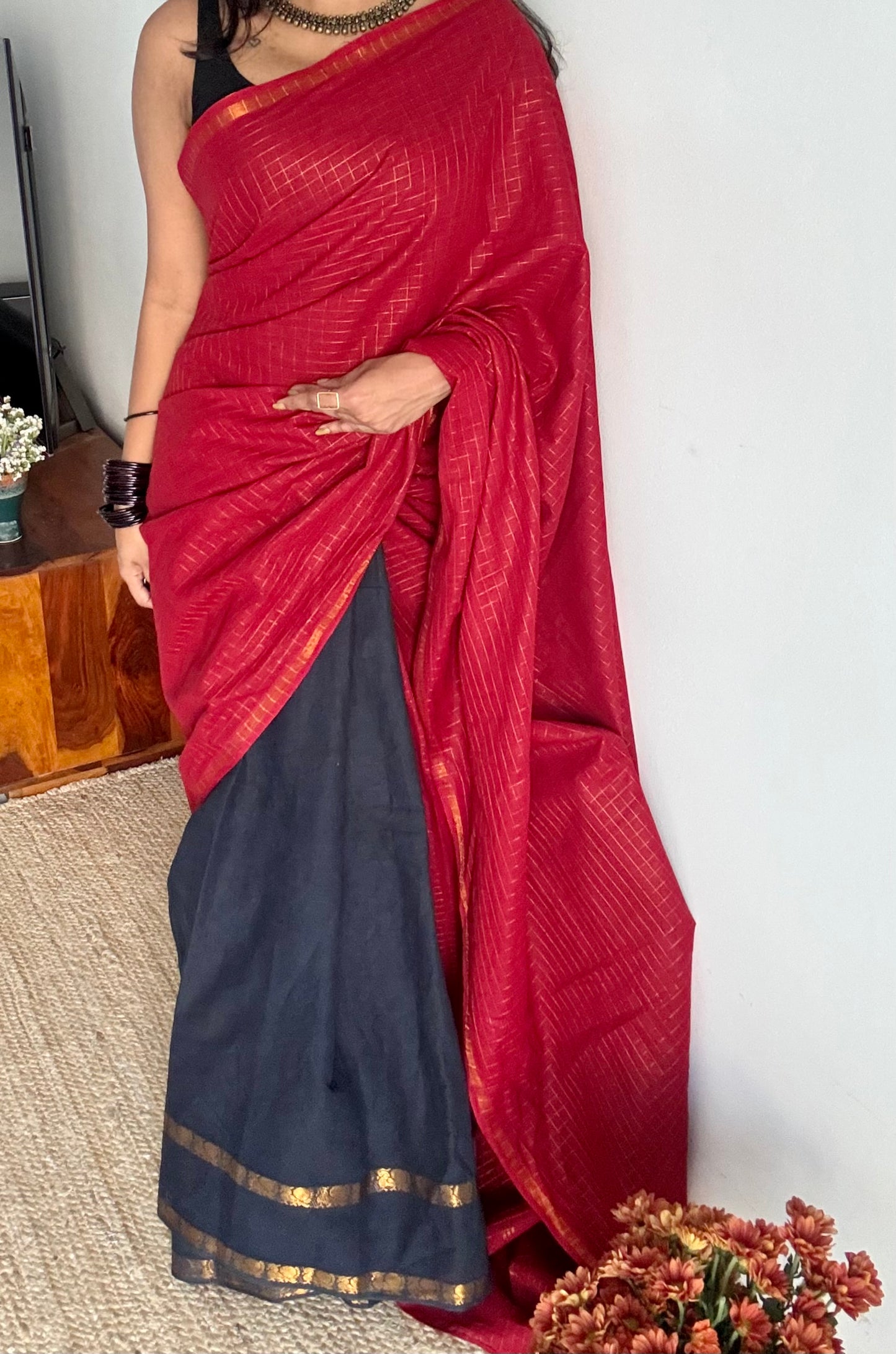 Agnika (அக்னிகா): deep red with black, sungudi cotton - YCENOID15