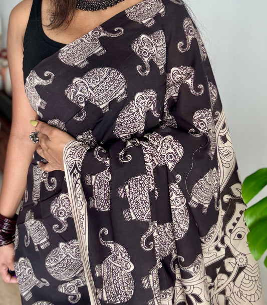 Black kalamkari saree, elephant motifs, soft cotton - YCWOTDMA349