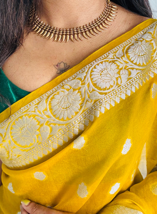 Matte finished mullamottu (bud shaped) neckpiece with earrings - YCGPNP679