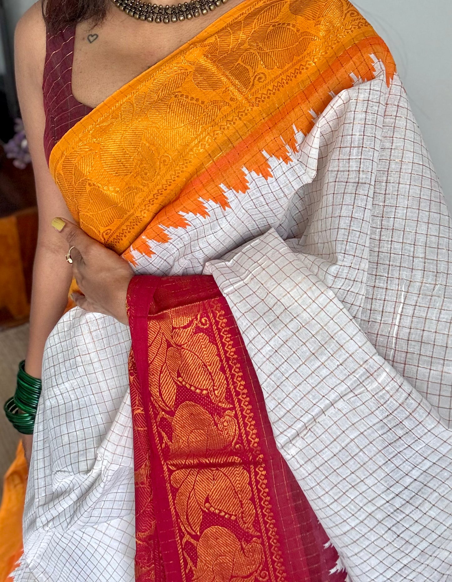 Sungudi cotton checks, off white base, red and yellow dual tone border, soft cotton - YCCOTNMSFE279