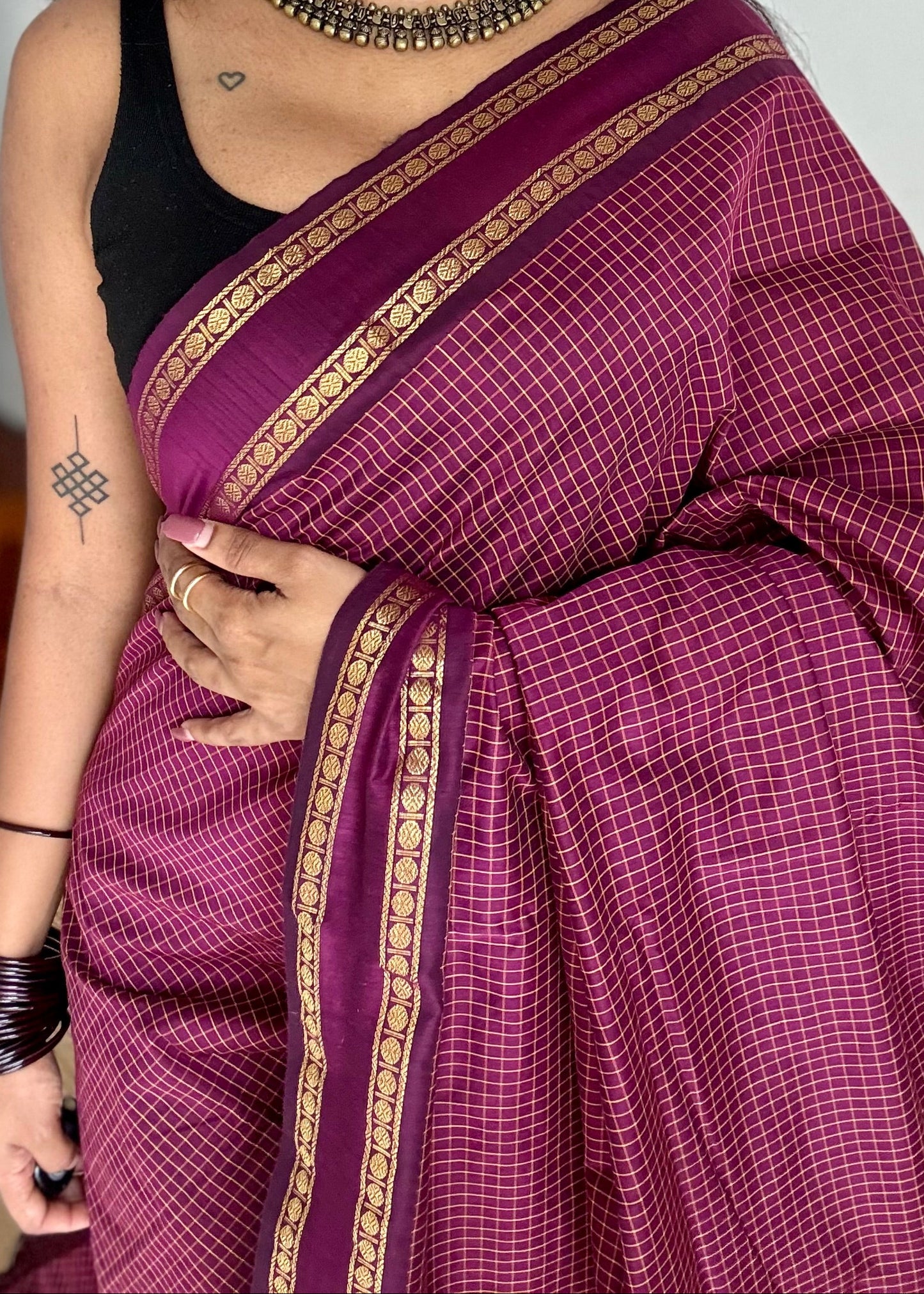 Dark berry pink (light burgundy), arani checks saree, cotton silk - YCCOTNAUG17