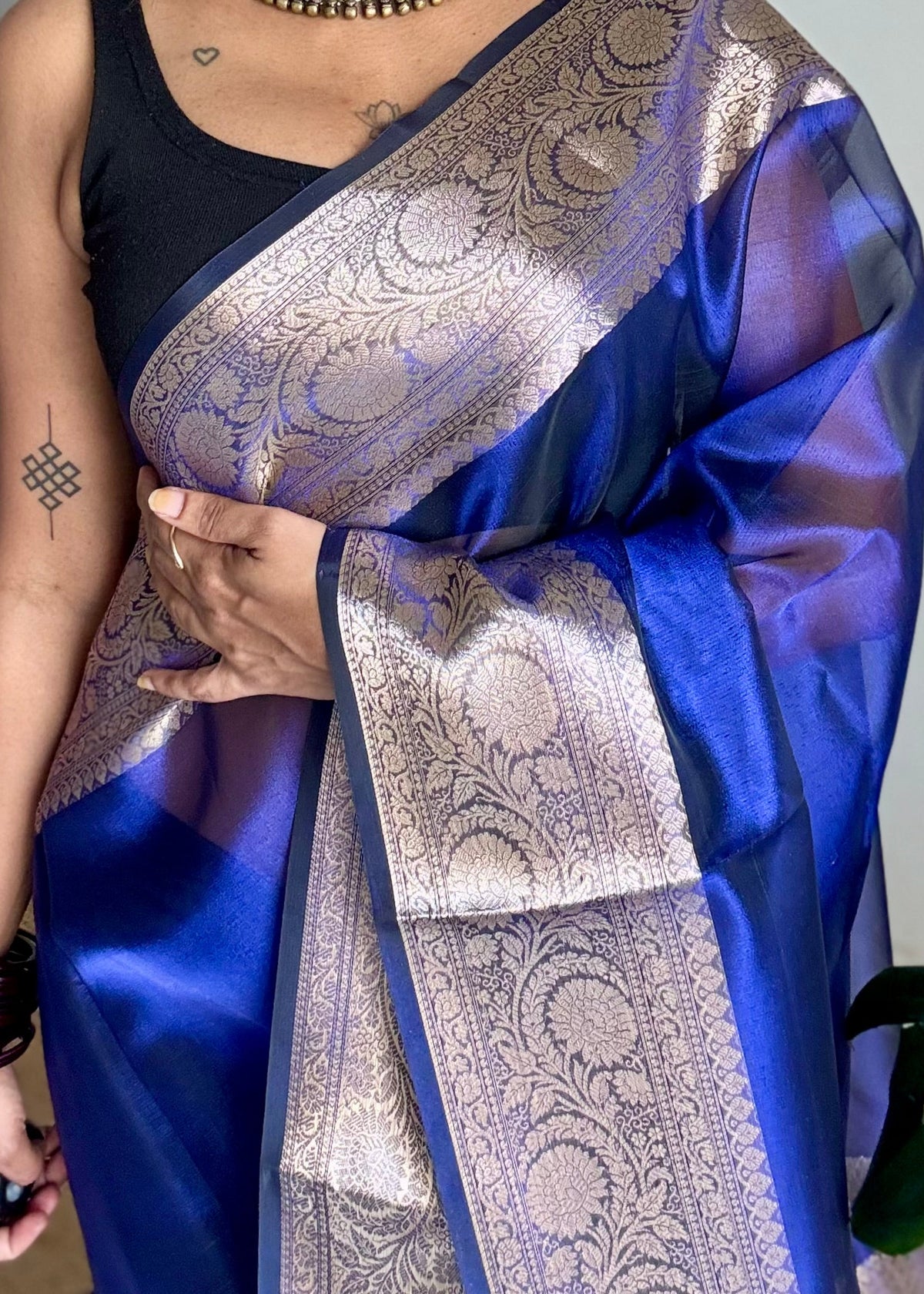 Royal blue tissue Banarasi saree with zari border - YCBLTOC85