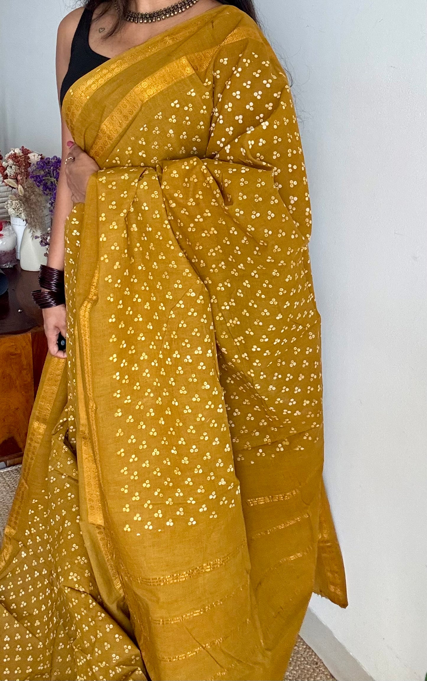 Ginger/mehendi green, wax dot printed sungudi, kattuchayam dyed madurai cotton - YCCOTNMSAP150