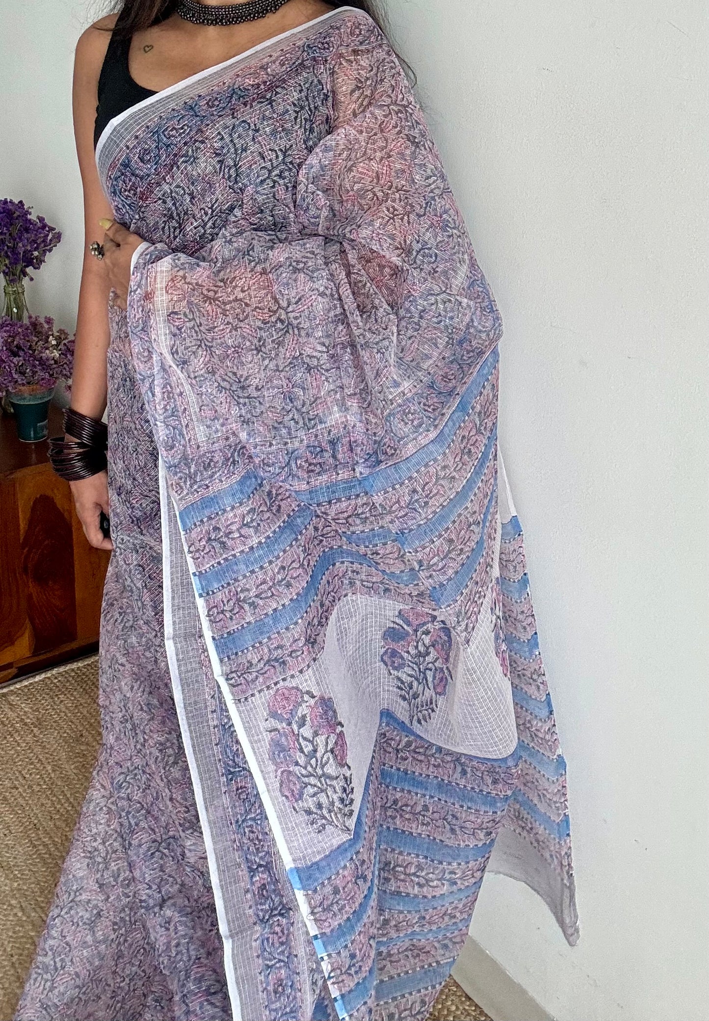 Lilac Chill Scene - soft lilac floral kota doria saree - YCTORKDAP01