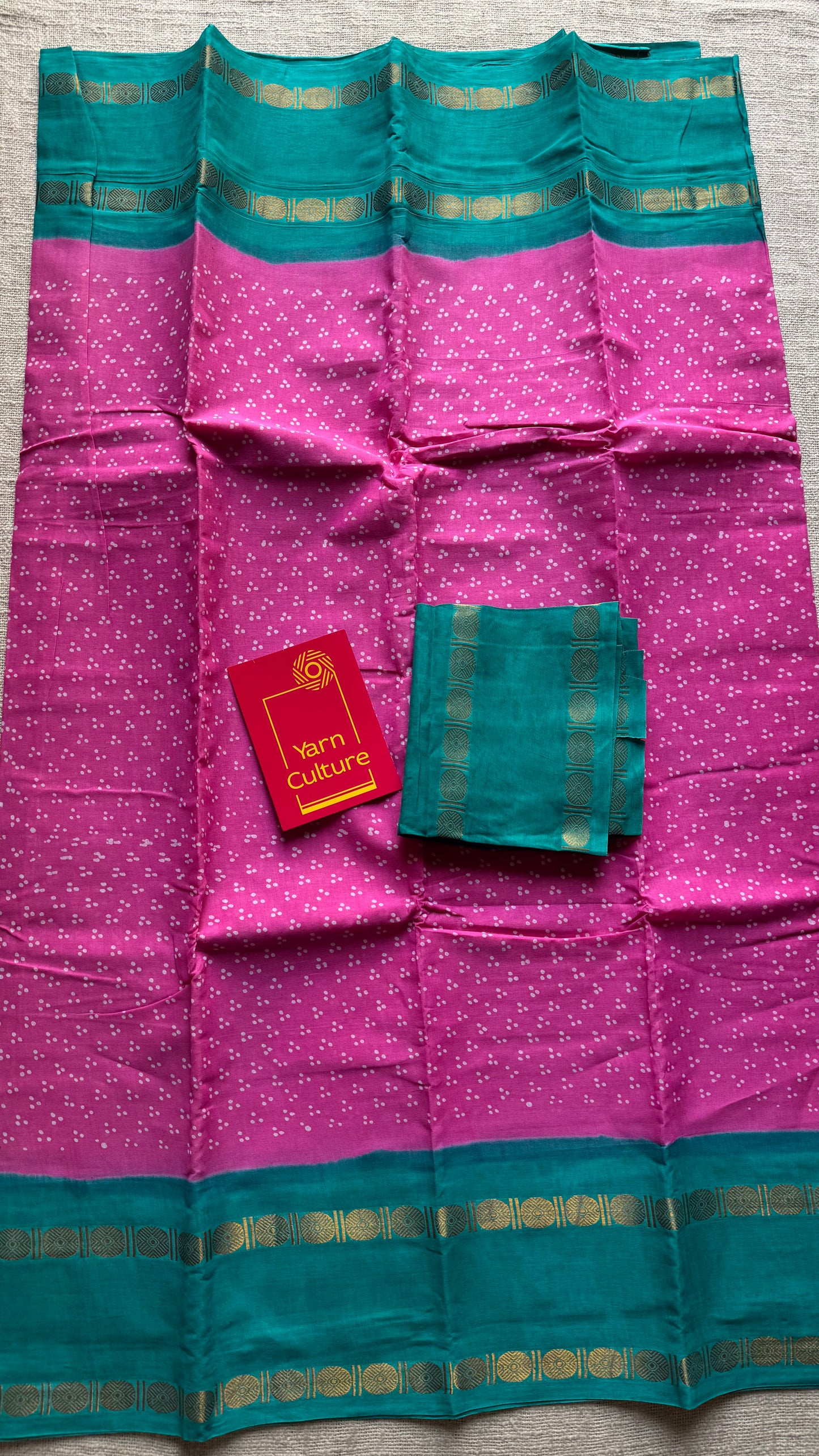 Light pink with blue contrast border, kattuchayam dyed madurai sungudi cotton saree - YCCOTNMSFE82