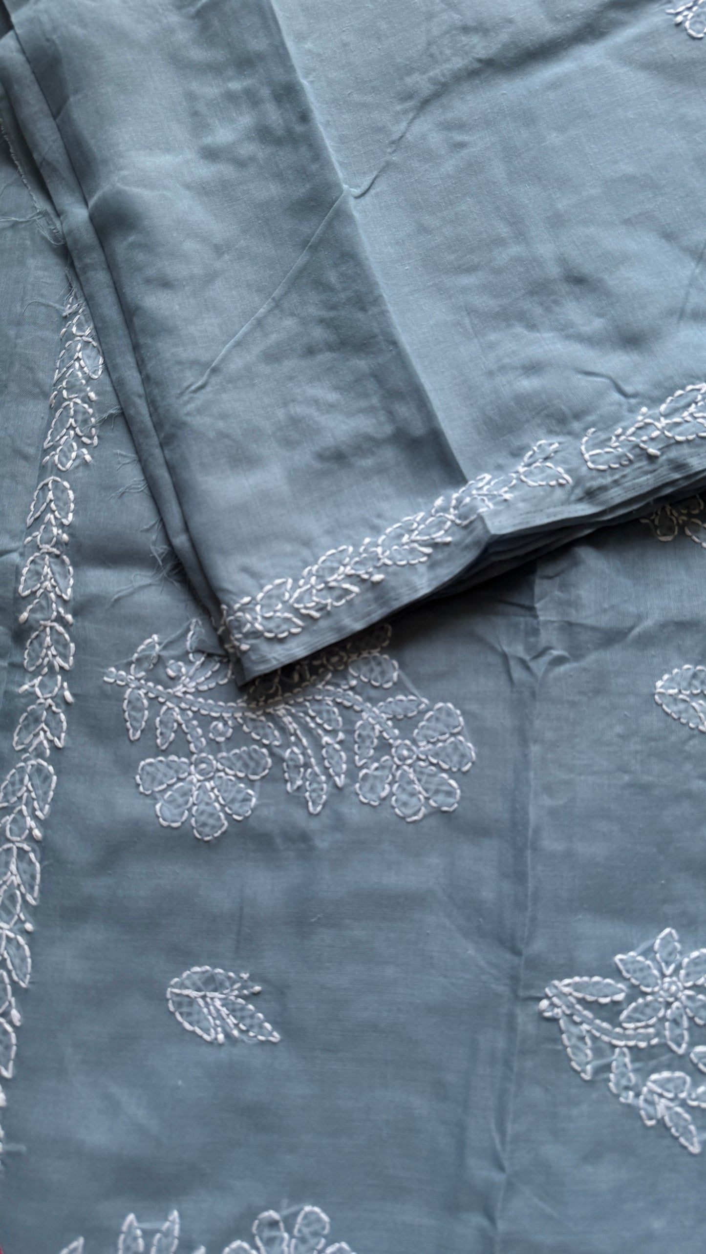 Safa-e-Gehra (purity of depth) – Light Grey Chikankari, soft cotton