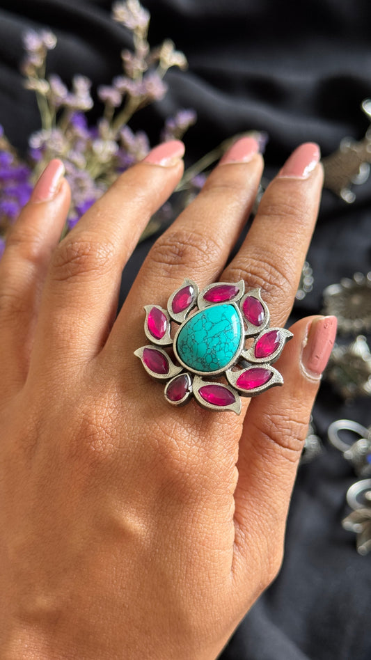 Adjustable lotus ring - turquoise dark pink stones