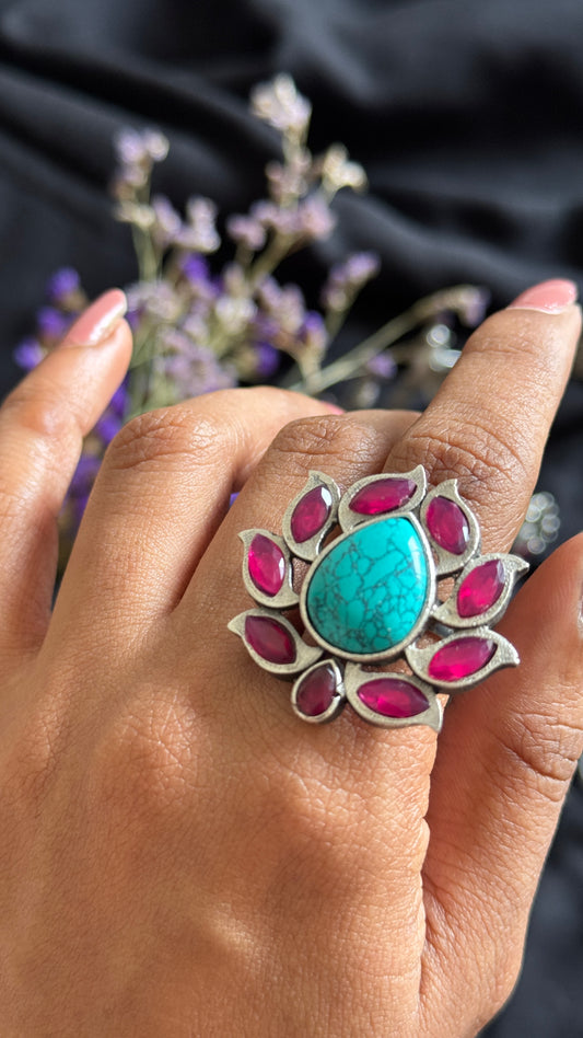 Adjustable lotus ring - turquoise dark pink stones