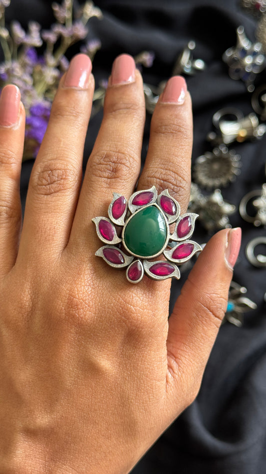 Adjustable lotus ring -green dark pink stones