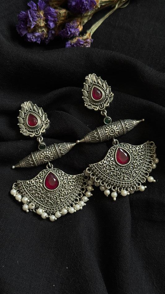 Dangler earrings - silver, red