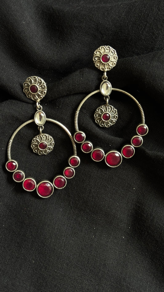 Dangler loop earrings - silver & red stones - YCOSED26