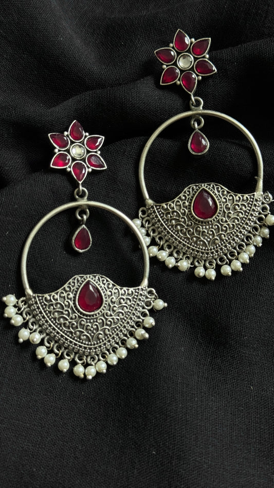 Dangler loop earrings - silver & dark pink - YCOSED22