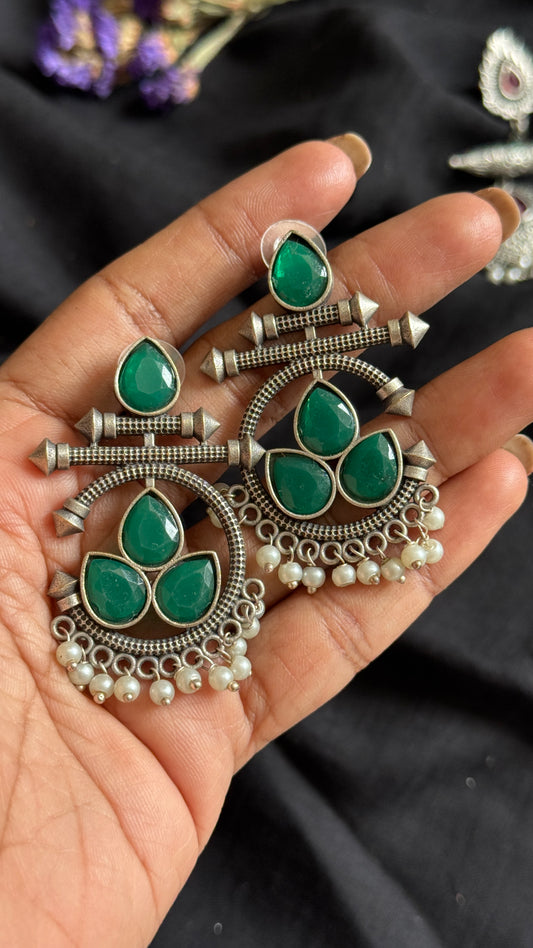 Dangler earrings - silver & dark green - YCOSED08