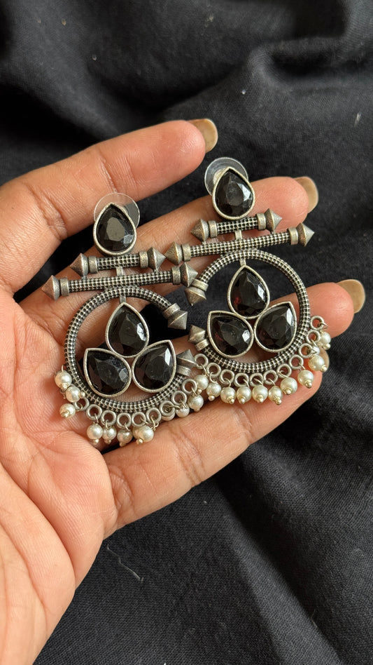 Dangler earrings - silver & black