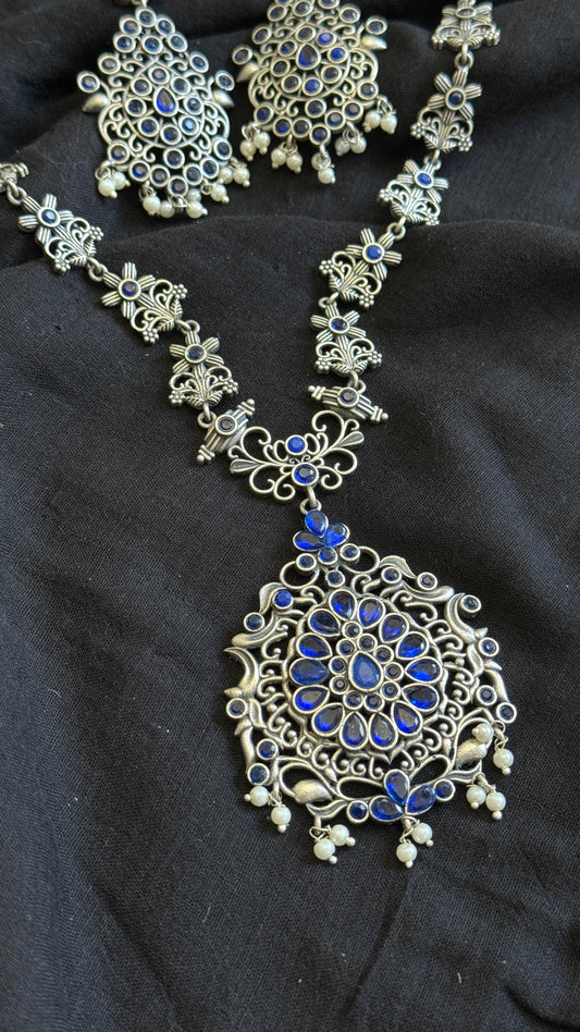 Long haram - silver & blue, with dangler earring