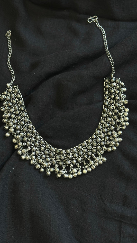 Gungroo necklace - choker type