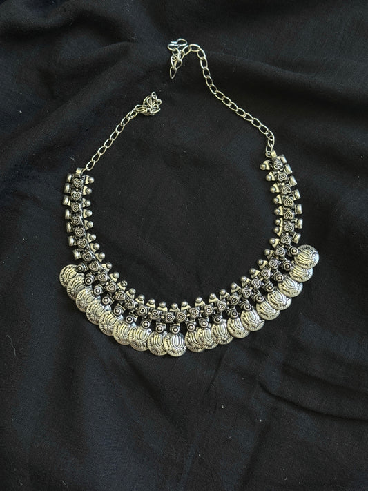 Thin necklace - coins, adjustable