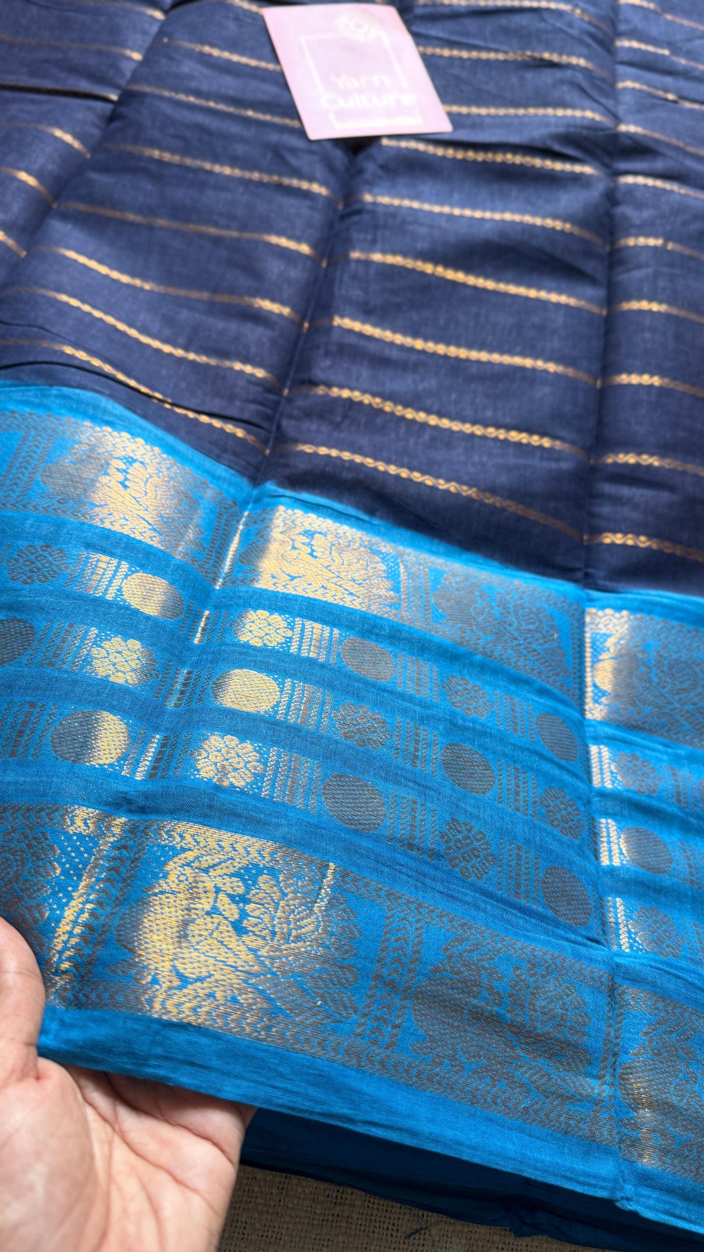 Dark blue and light blue sungudi with peacock motif rettai pettu wide border
