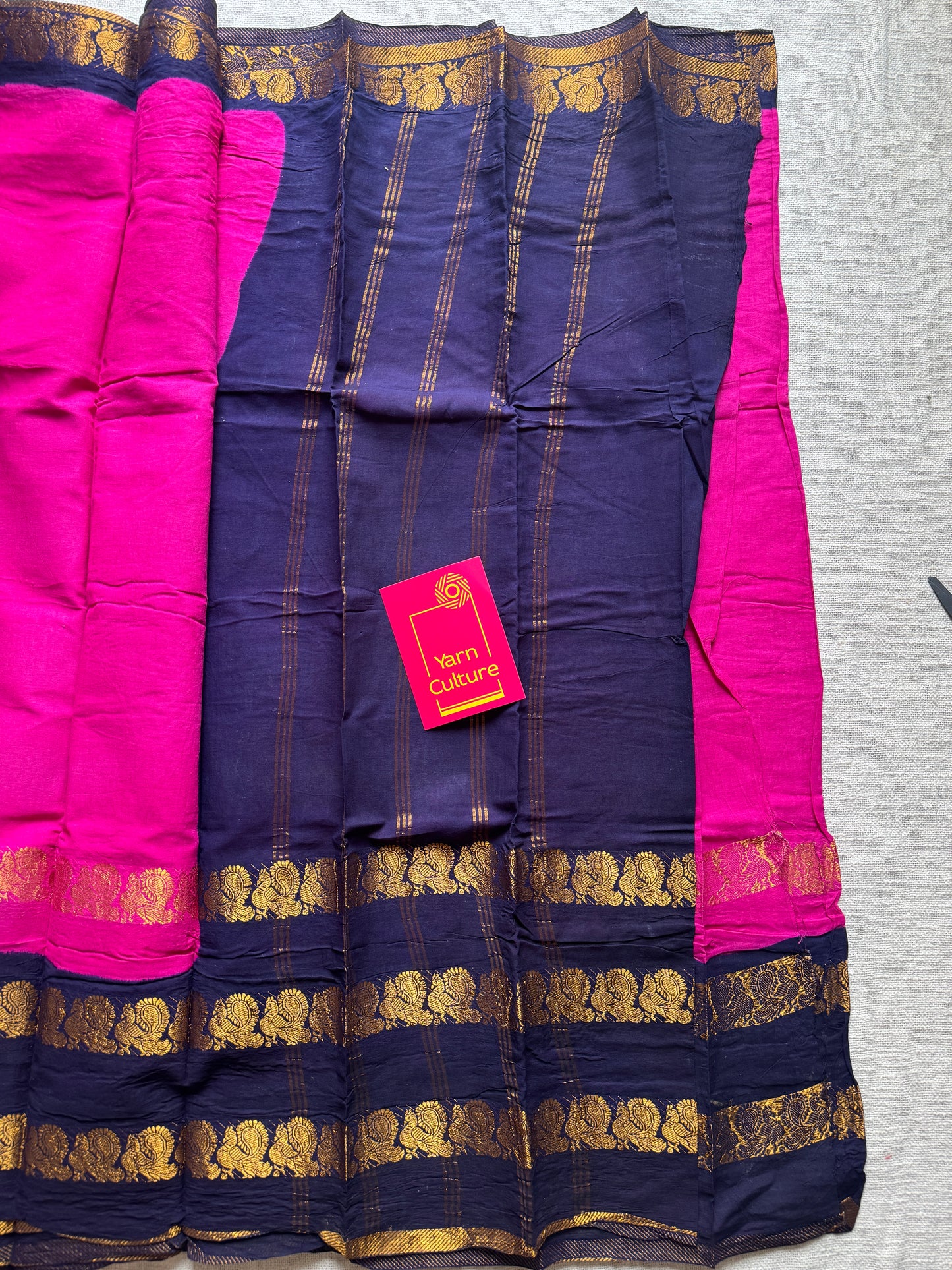 Hot pink and dark blue sungudi with double peacock motif rettai pettu wide border
