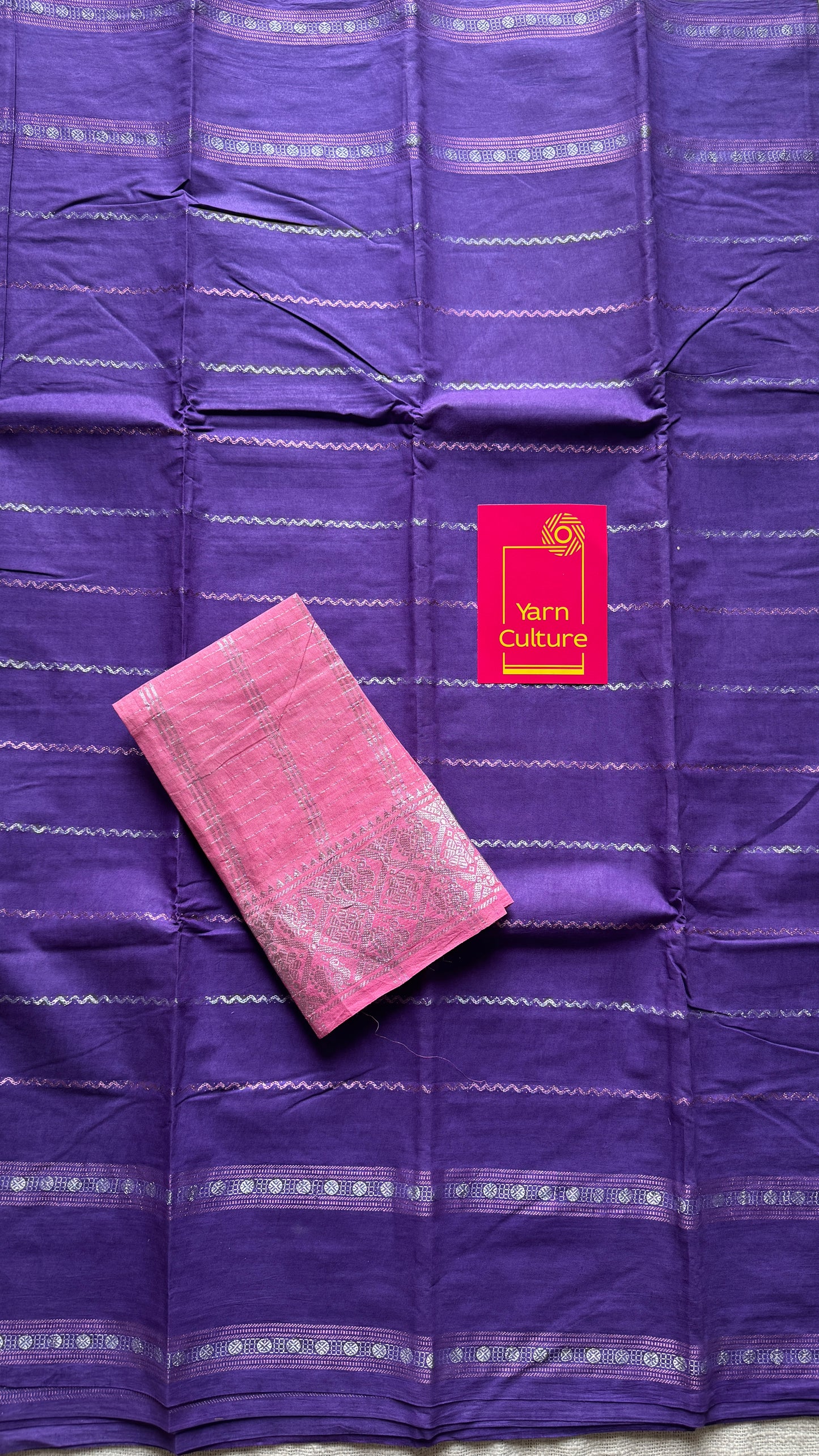 Violet veldhaari and patterned silver zari sungudi