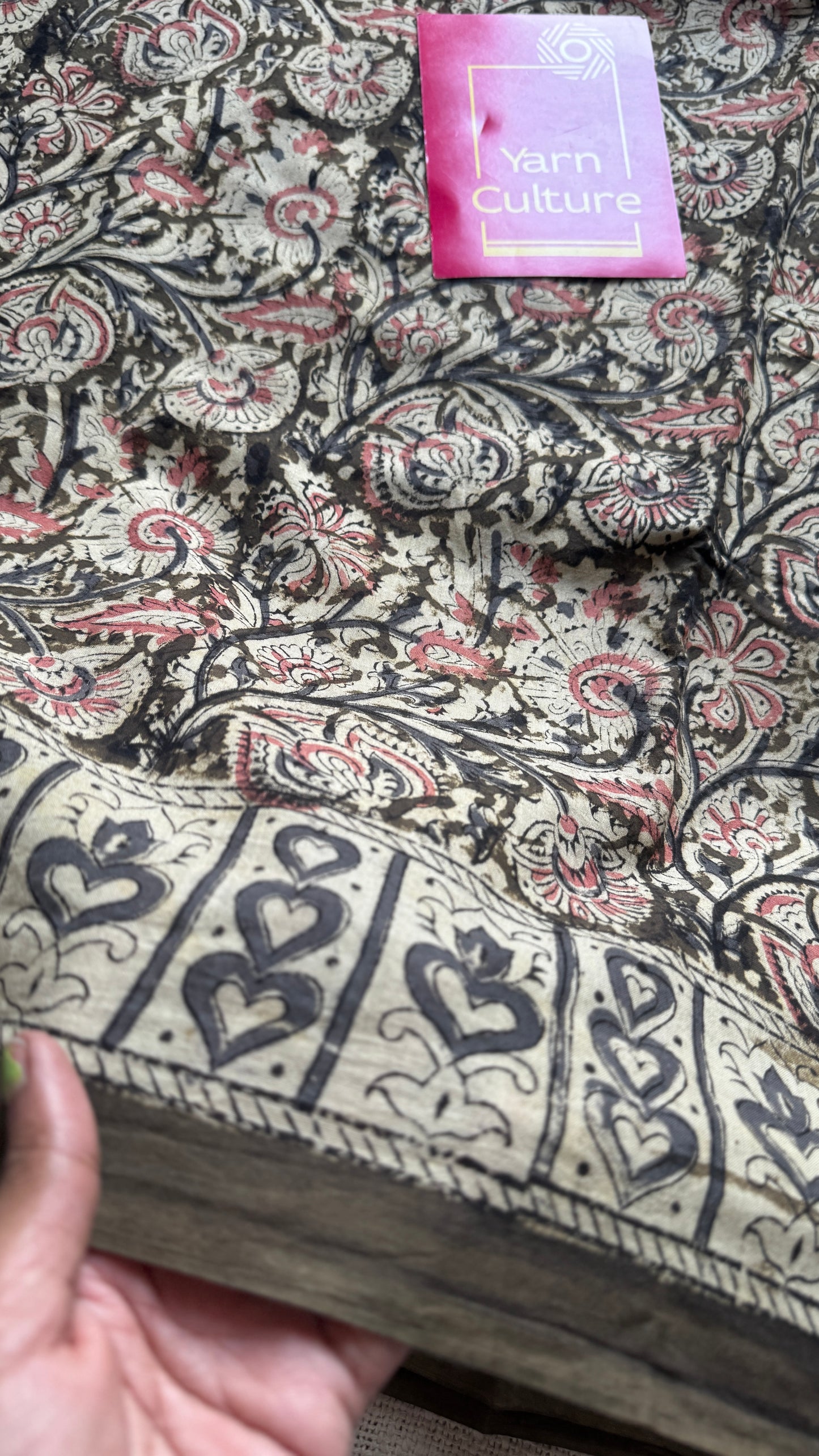 Olive green kalamkari, floral vines, floral motif pallu