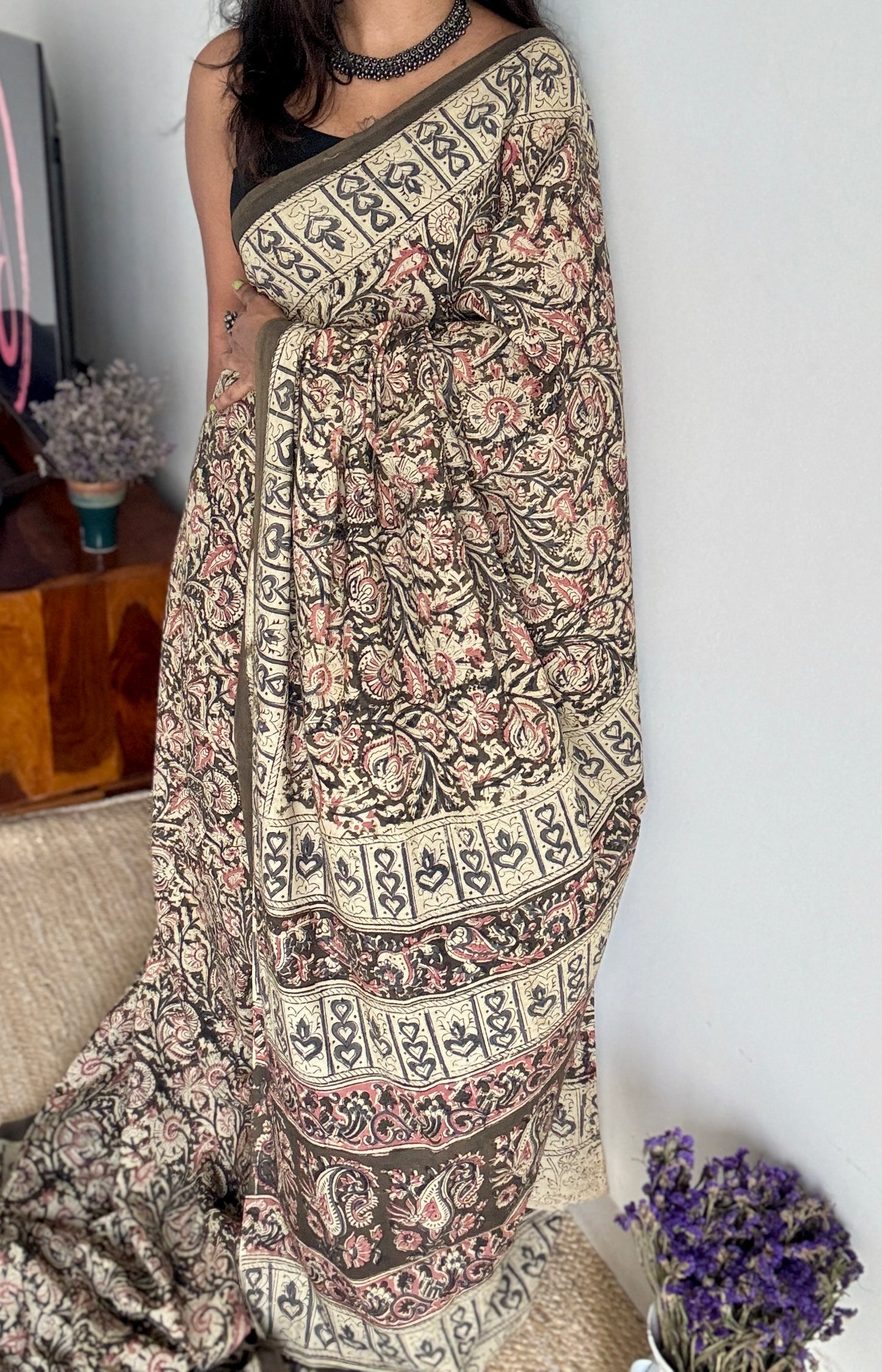Olive green kalamkari, floral vines, floral motif pallu