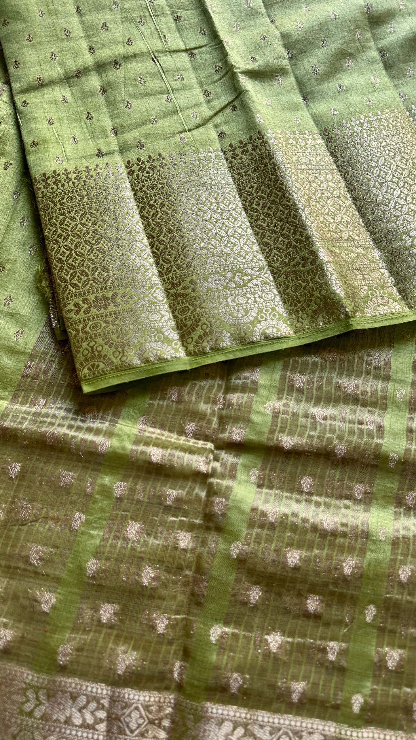 Light Green with antique gold zari - Semi Raw Silk - YCRT04