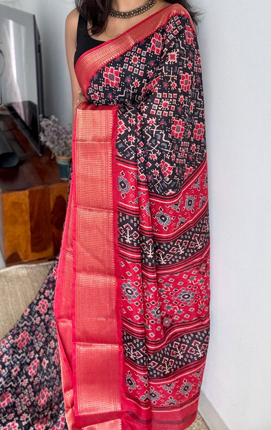 Black red dola semi silk with patola pattern