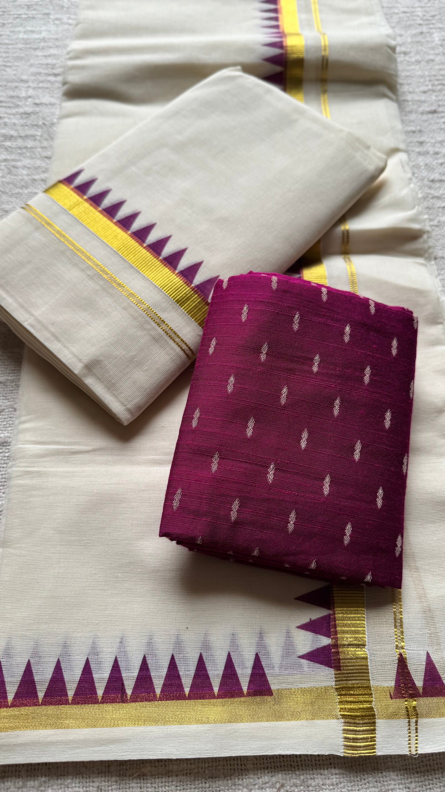 Set mund with temple border, purple with ivory and gold - YCON25KCST11