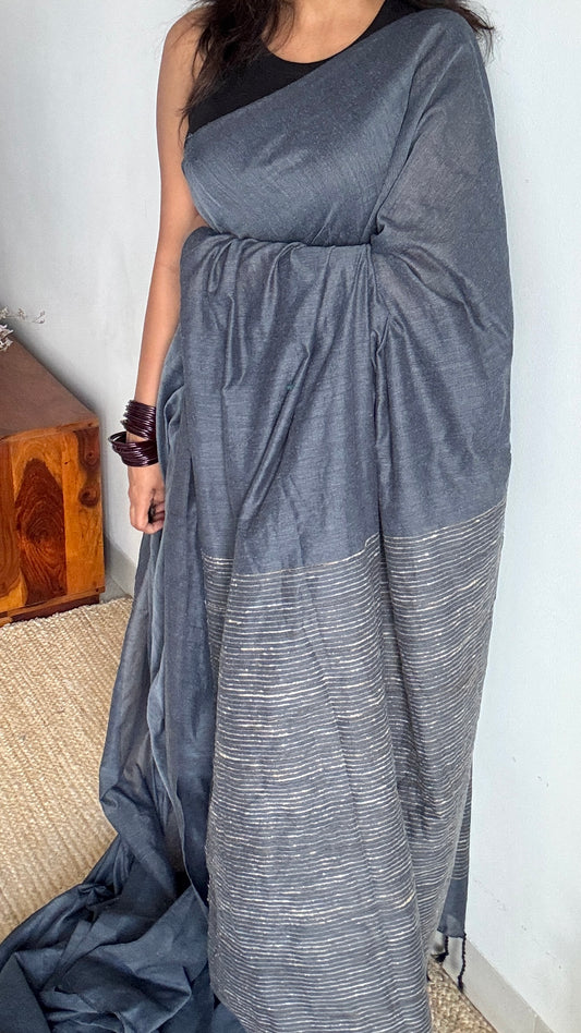 Grey with thread worked pallu - Soft Khadi Cotton YCBCGP04