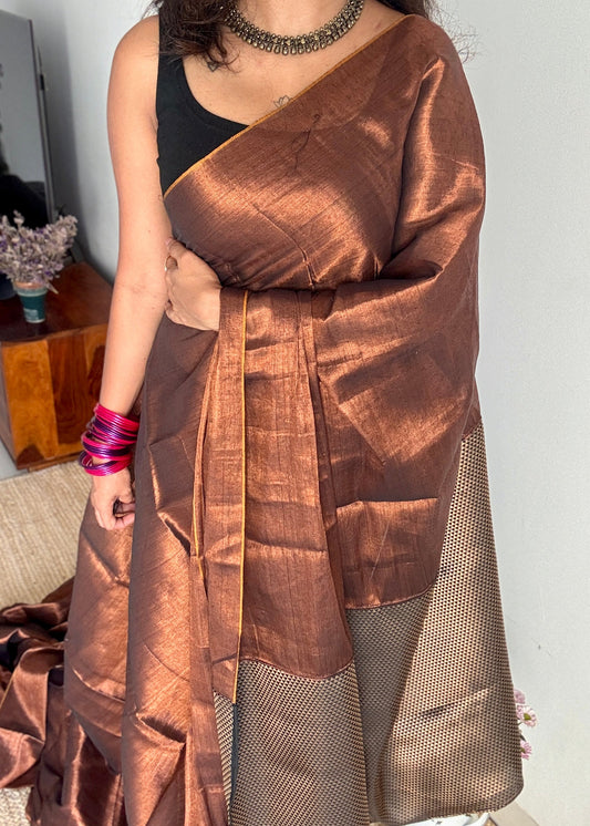 Khoobsurat Saaya - A Beautiful Shadow : Copper with Black and Gold Brocade Pallu & Blouse, Mul Tissue - YCTMEMT01