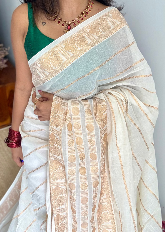 Mayilrudra - veldhaari pattern, broad motif, ivory & gold, soft cotton - YCON25COTN86