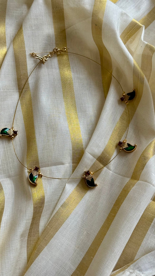 Small palakka pendants in invisible chain - YCAGC07