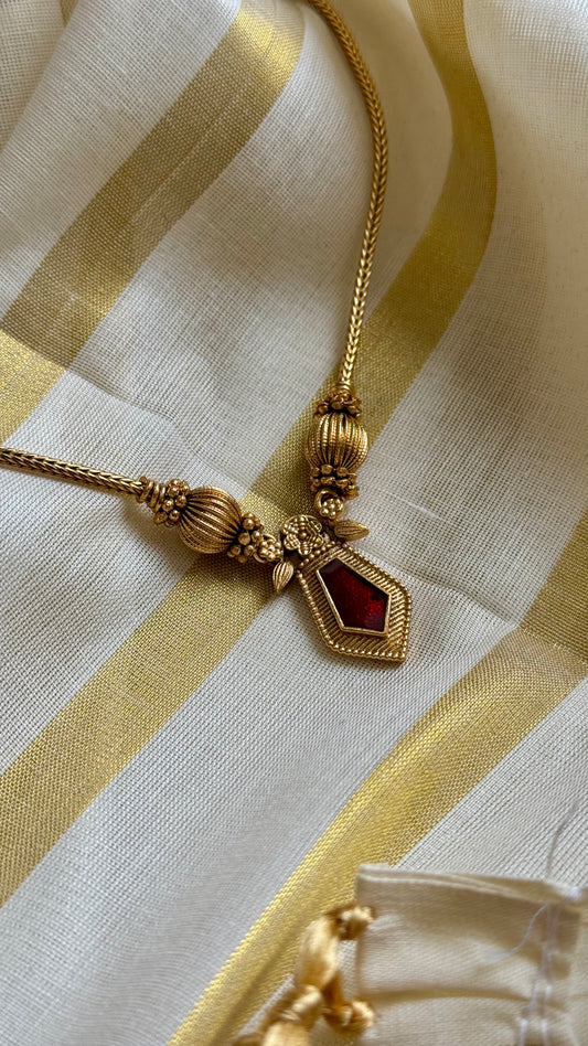 Red pendant in antique gold chain - YCAGC08