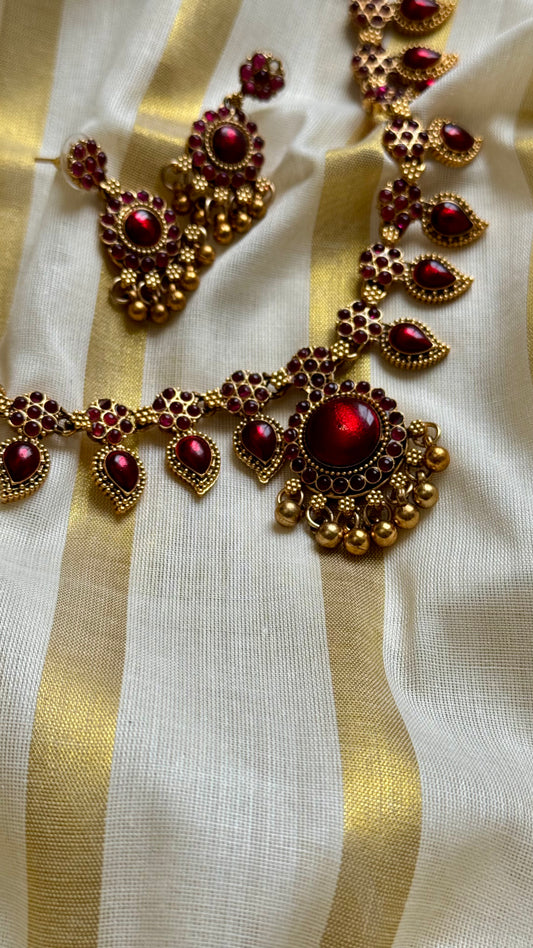 Red stone pendant necklace - YCAGC11