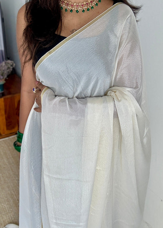 Noor - Ivory whispers & golden grace, chinon