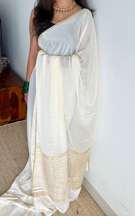 Noor - Ivory whispers & golden grace, chinon