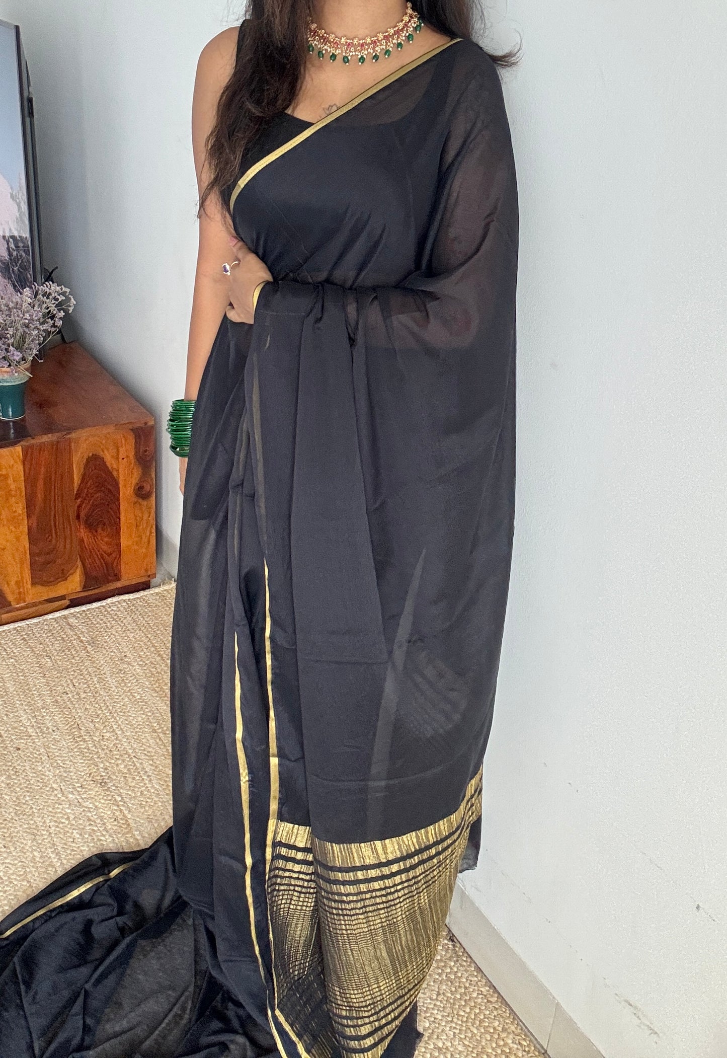 Azaadi - Boldness of black and gold, chinon