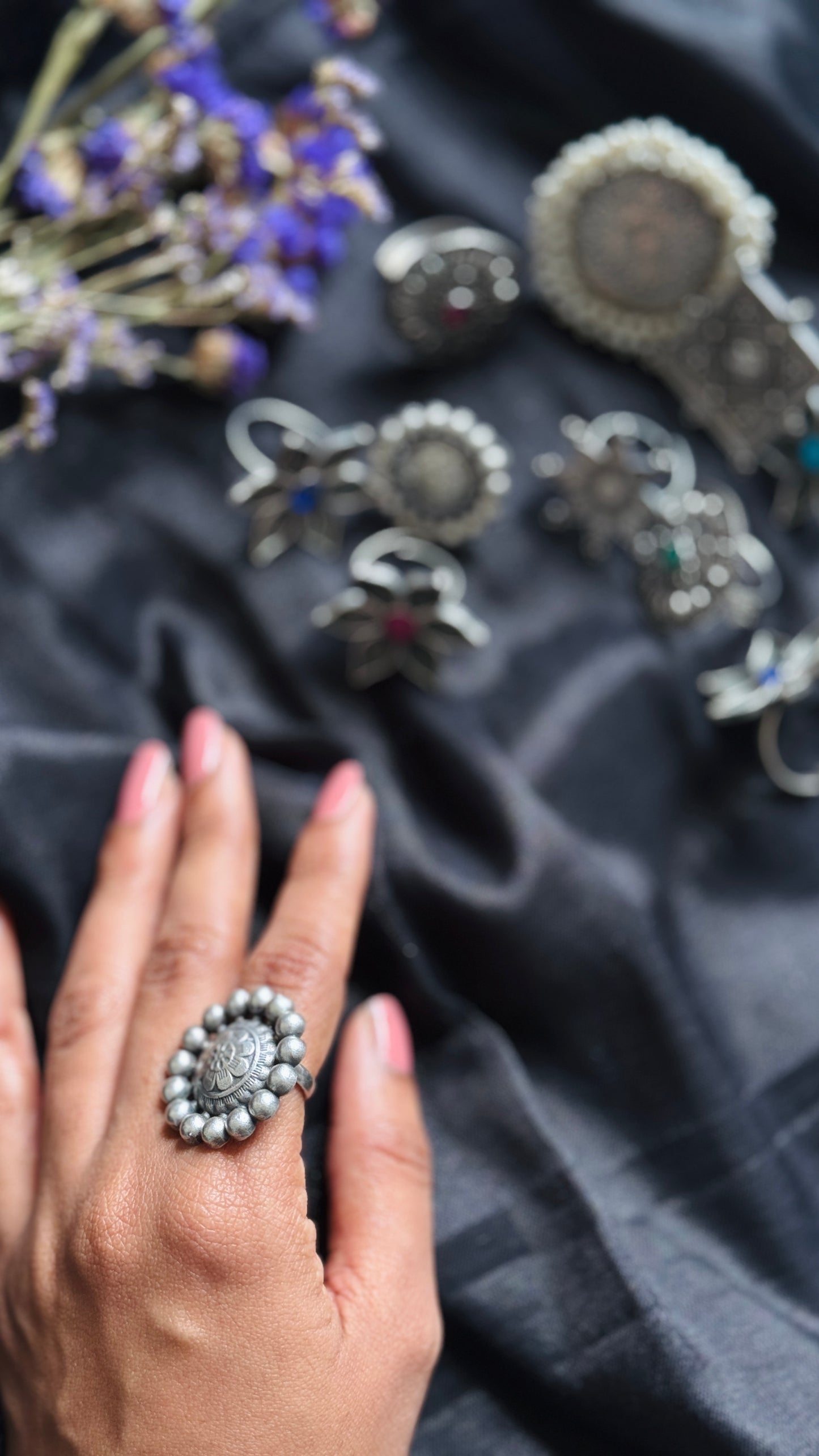 Antique Bloom - Adjustable Round Floral Ring