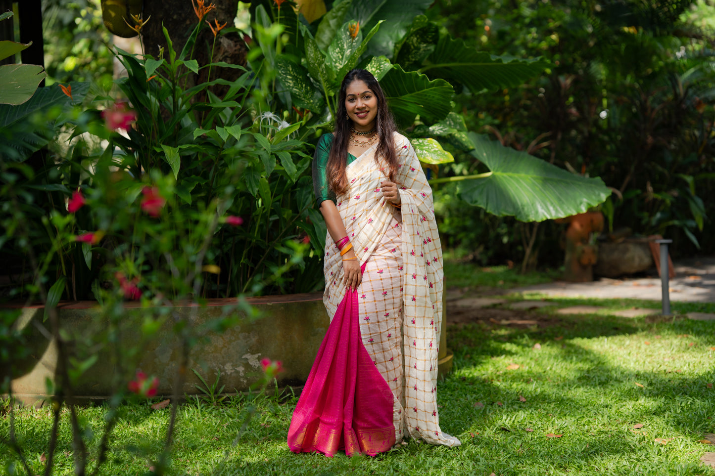 Remya : Thamara Sungudi Kattam - lotus with sungudi cotton half-half checkered saree - YCIEON168