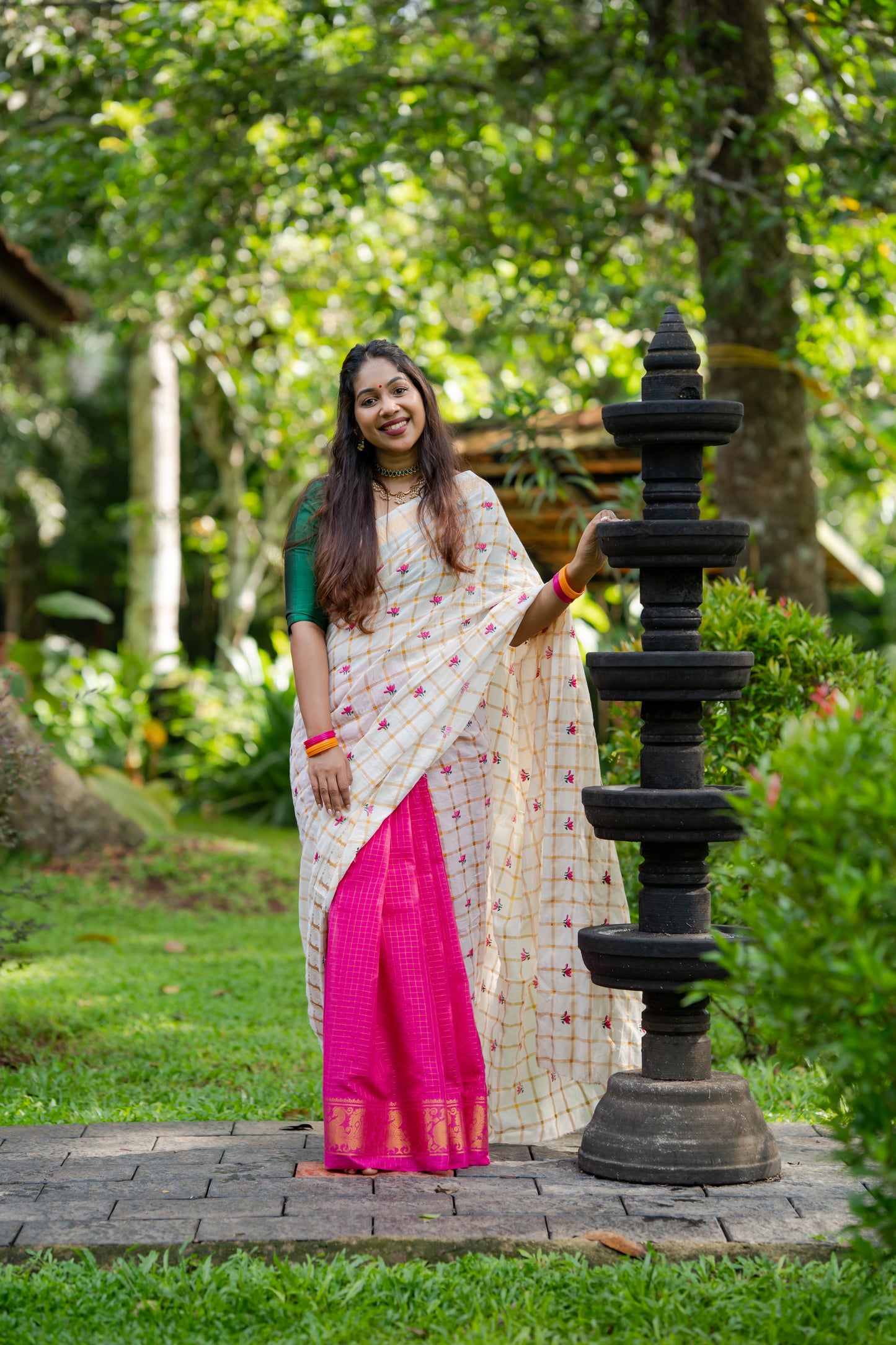 Remya : Thamara Sungudi Kattam - lotus with sungudi cotton half-half checkered saree - YCIEON168