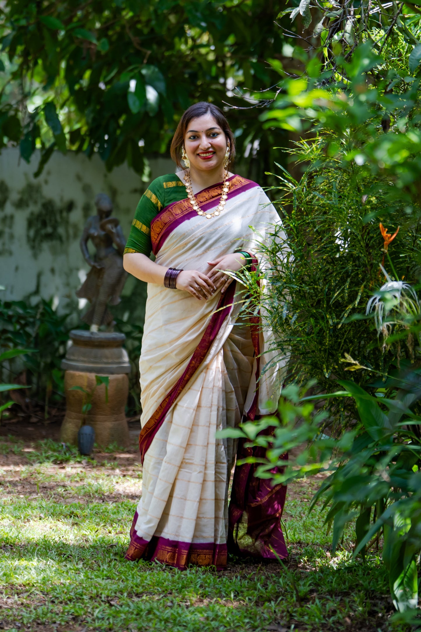 Samantha : Chandanam - Sandal with maroon contrast velthaari sungudi, kattuchayam dyed madurai cotton - YCIEON102