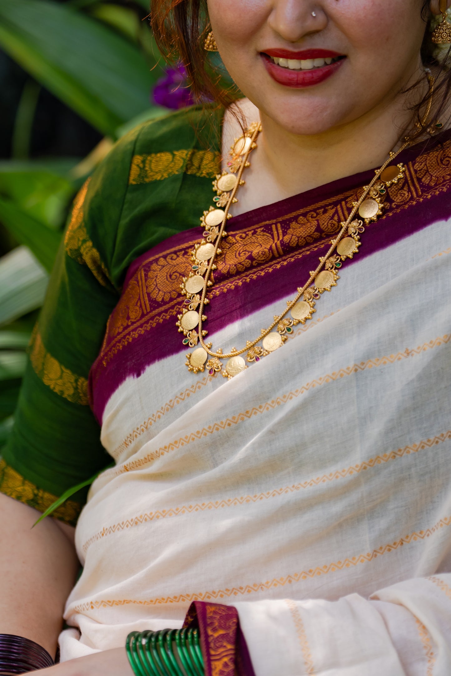 Samantha : Chandanam - Sandal with maroon contrast velthaari sungudi, kattuchayam dyed madurai cotton - YCIEON102