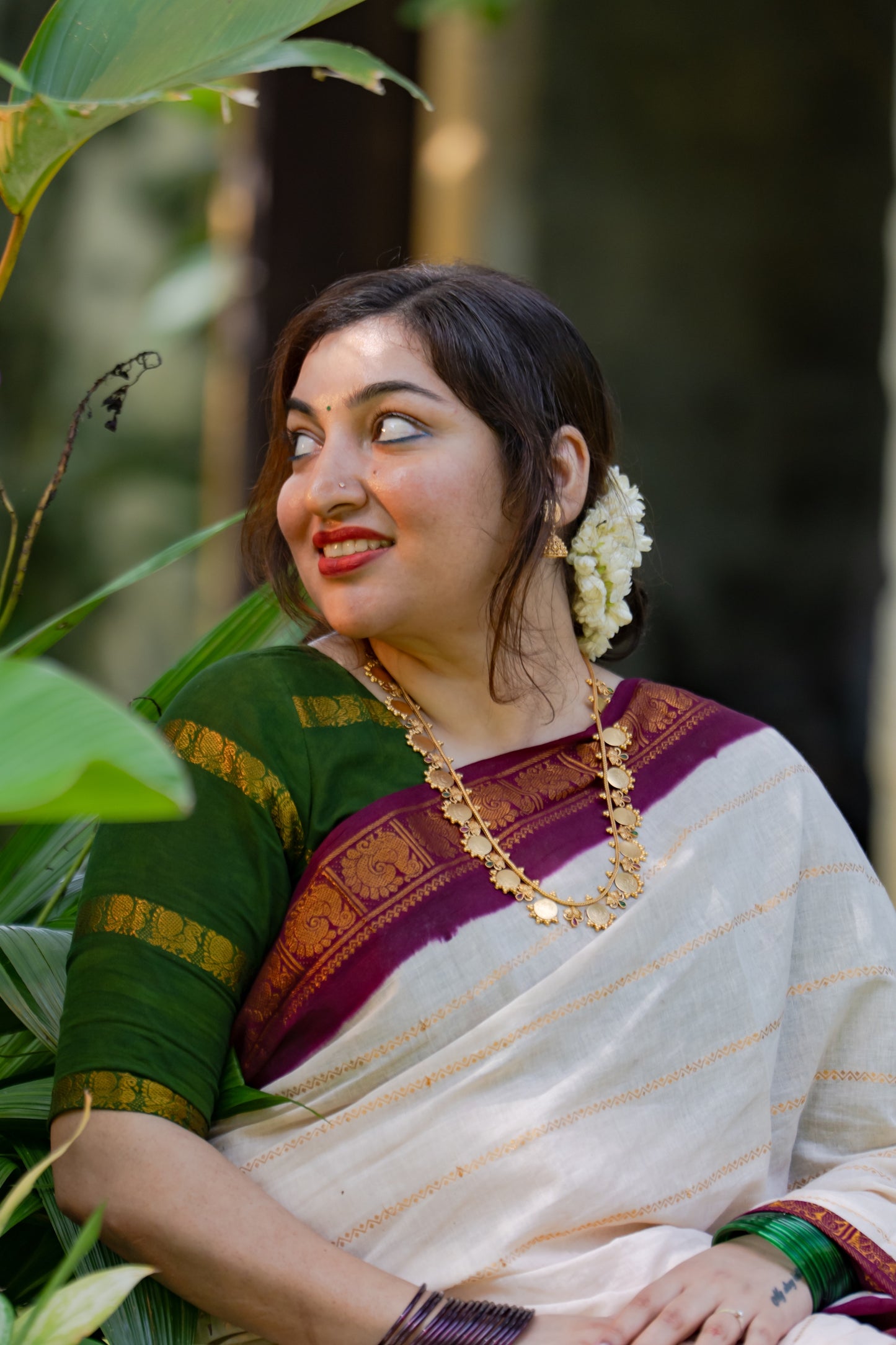 Samantha : Chandanam - Sandal with maroon contrast velthaari sungudi, kattuchayam dyed madurai cotton - YCIEON102