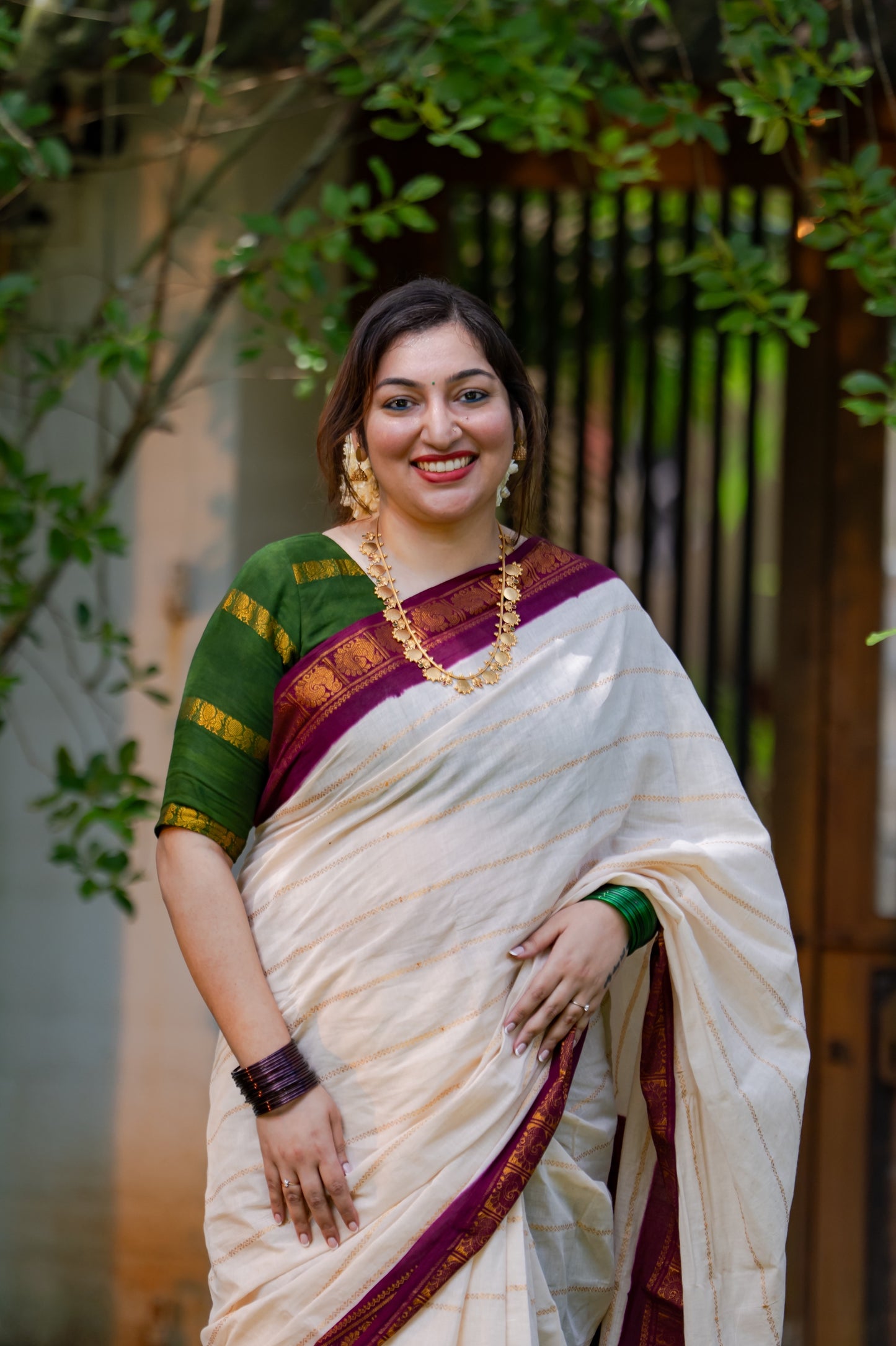 Samantha : Chandanam - Sandal with maroon contrast velthaari sungudi, kattuchayam dyed madurai cotton - YCIEON102